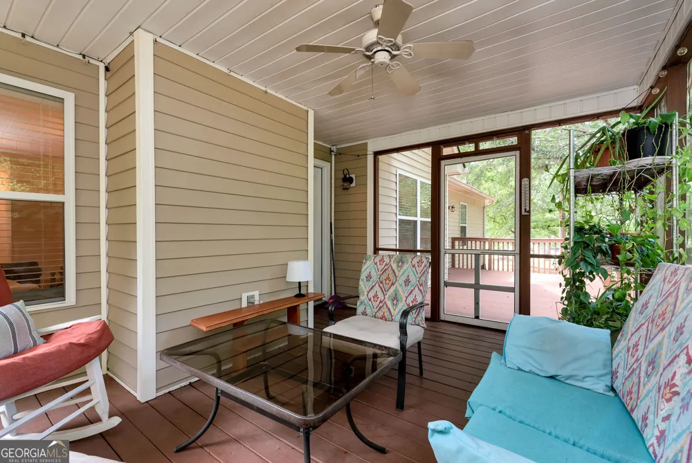 817 Bluejay WAY Winder, GA 30680