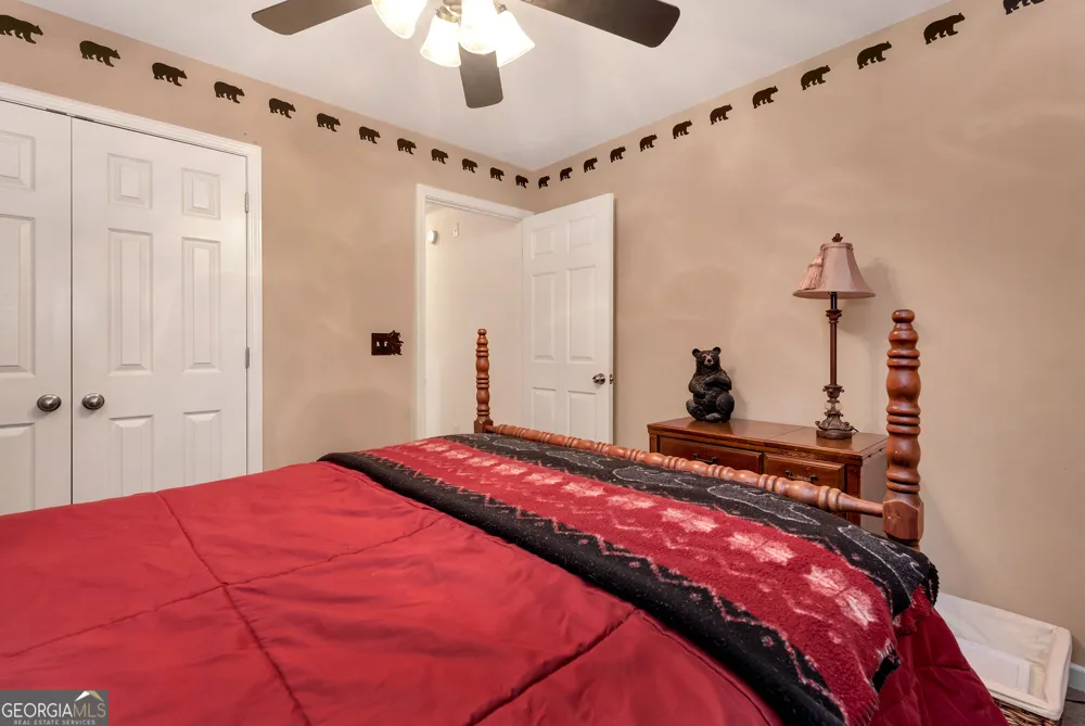 817 Bluejay WAY Winder, GA 30680