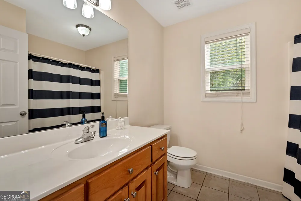817 Bluejay WAY Winder, GA 30680