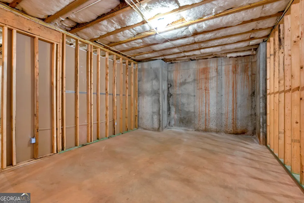 817 Bluejay WAY Winder, GA 30680