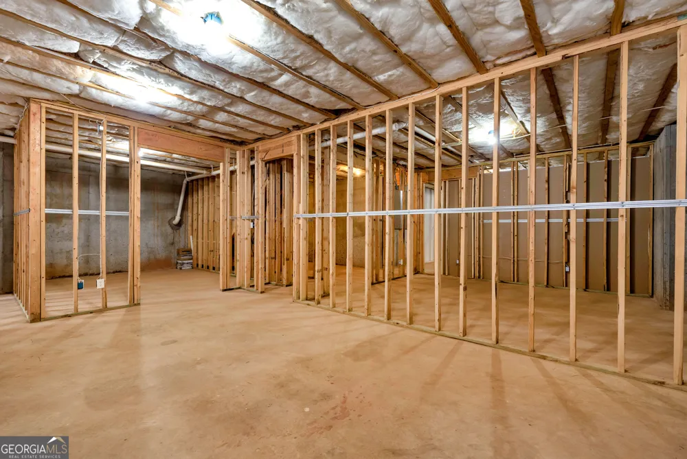 817 Bluejay WAY Winder, GA 30680