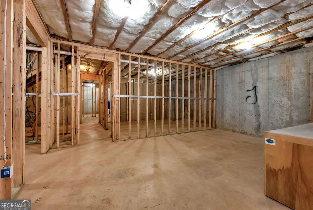817 Bluejay WAY Winder, GA 30680