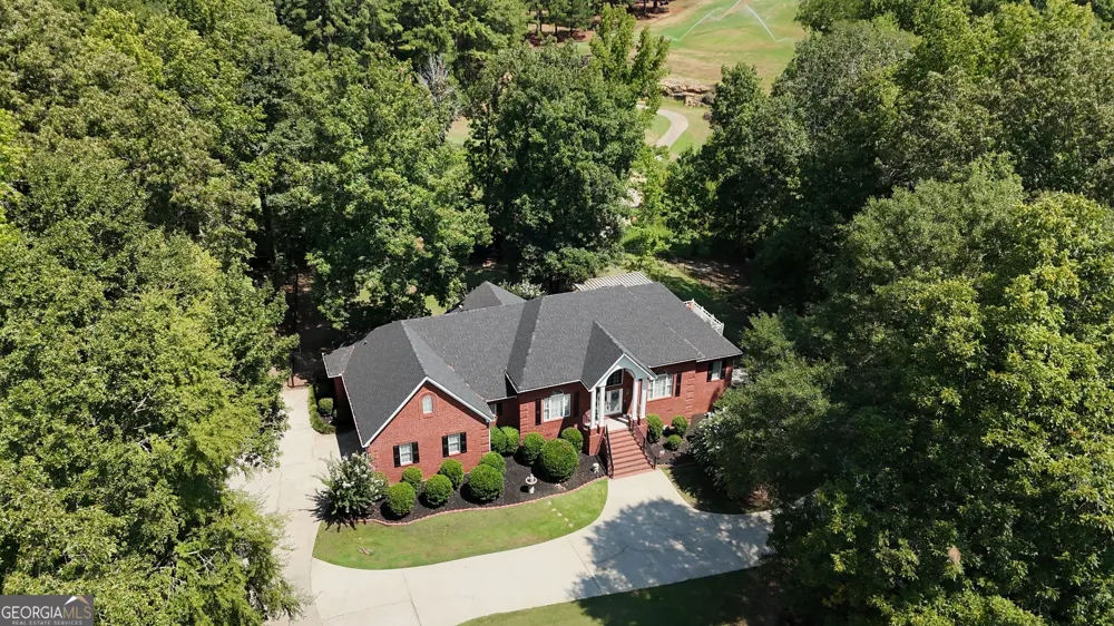 128 Cross Creek CIR Macon, GA 31210
