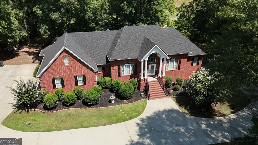 128 Cross Creek CIR Macon, GA 31210
