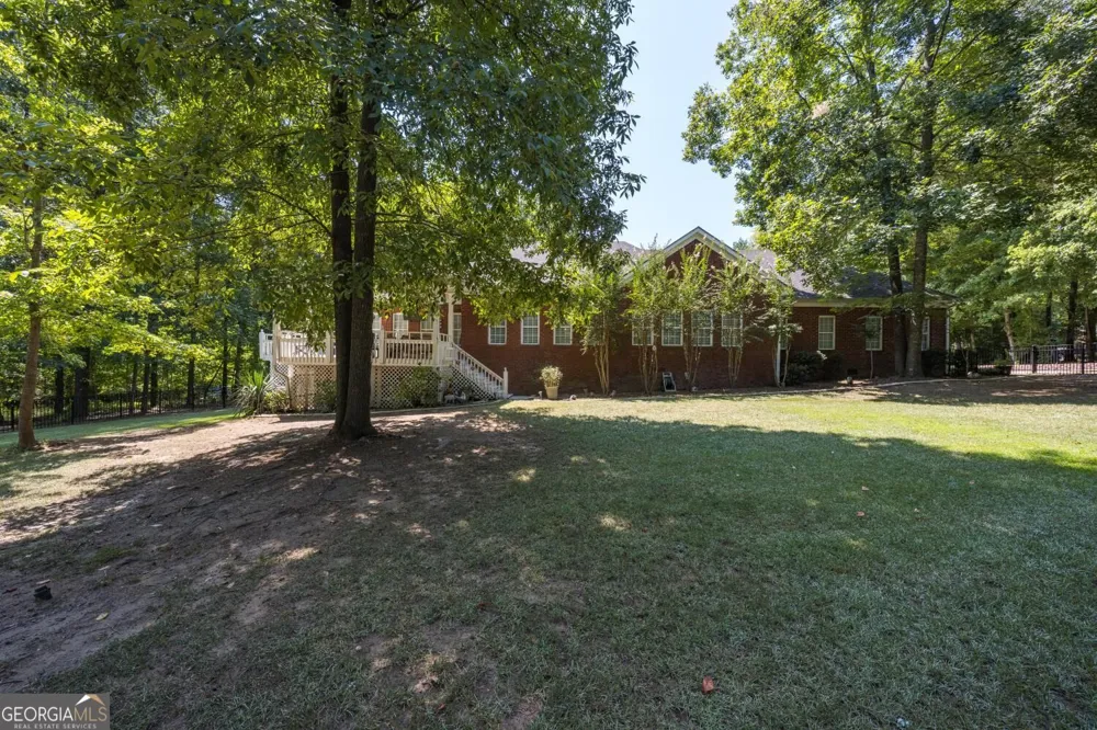 128 Cross Creek CIR Macon, GA 31210