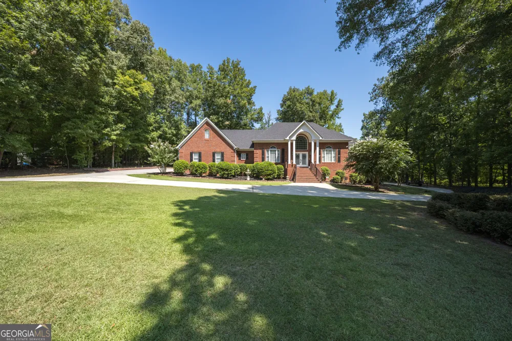 128 Cross Creek CIR Macon, GA 31210