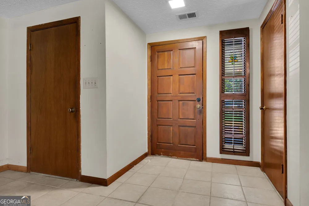 140 Hickory DR Stockbridge, GA 30281
