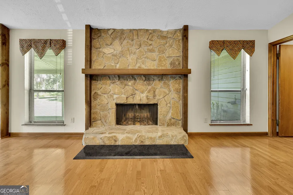 140 Hickory DR Stockbridge, GA 30281