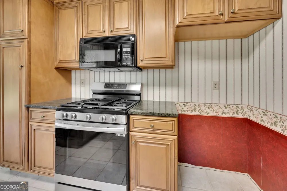 140 Hickory DR Stockbridge, GA 30281