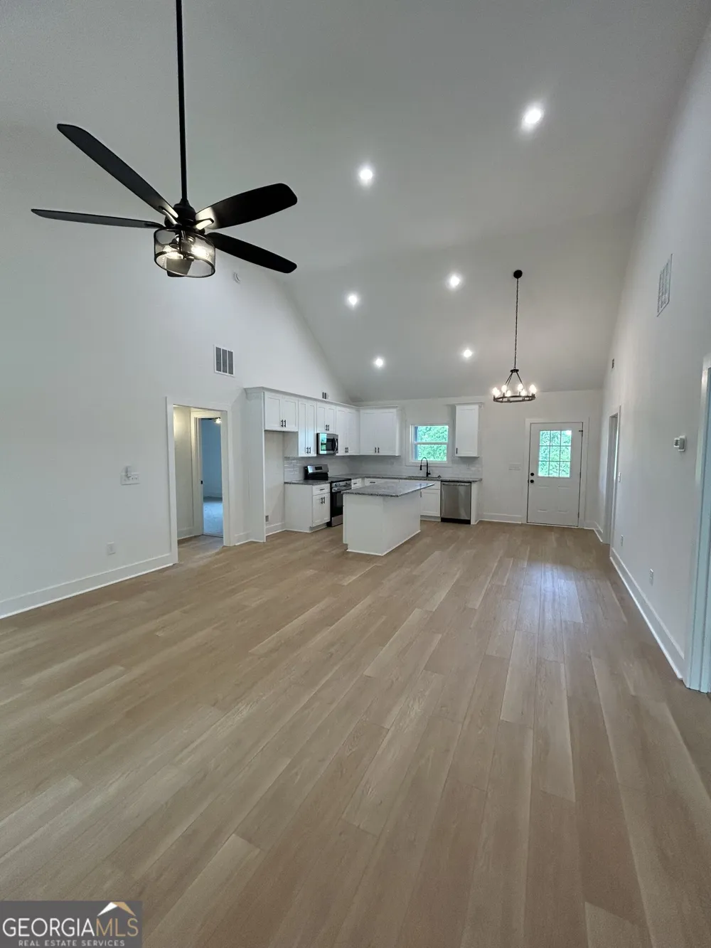 1395 Edwards Road Yatesville, GA 31097