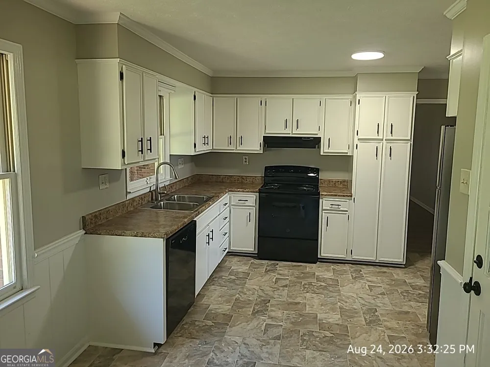 563 Pinehill RD Dublin, GA 31021