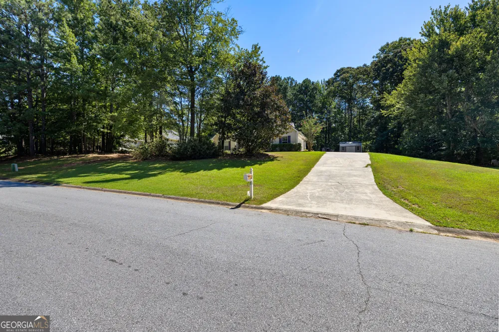 20 Walton Woods DR Newnan, GA 30263