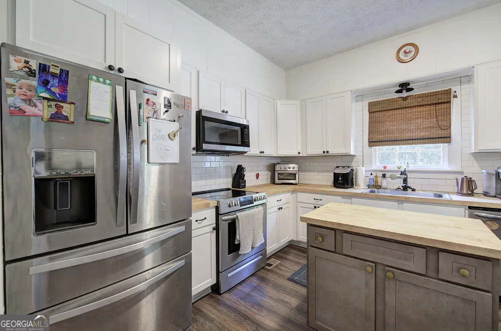 219 Etowah DR Cartersville, GA 30120
