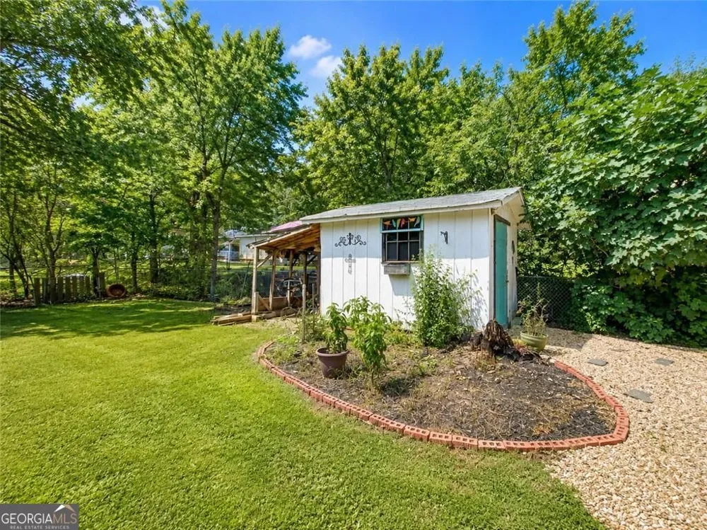 219 Etowah DR Cartersville, GA 30120