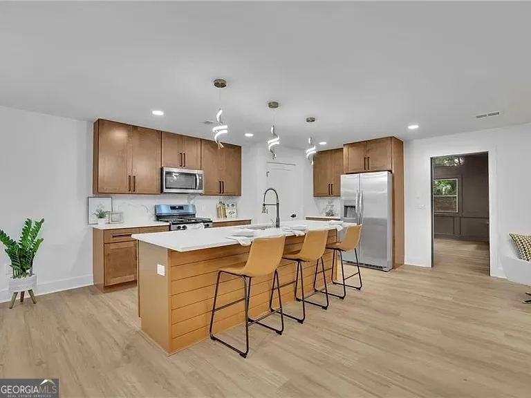 2000 Doefield ST Canton, GA 30115