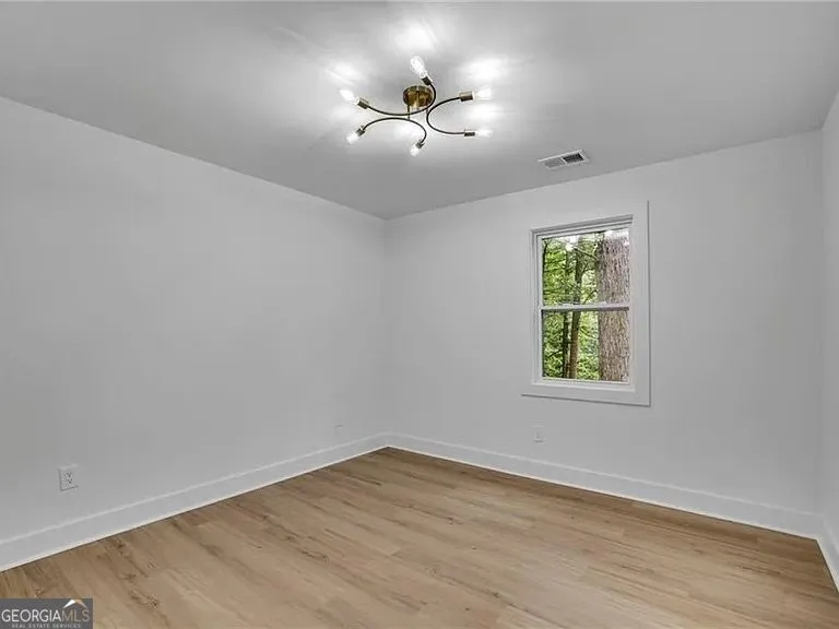 2000 Doefield ST Canton, GA 30115