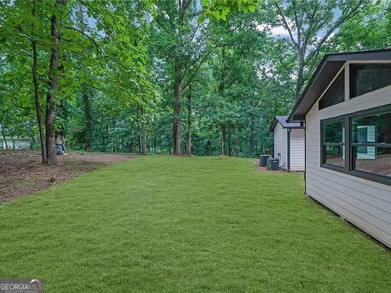 2000 Doefield ST Canton, GA 30115