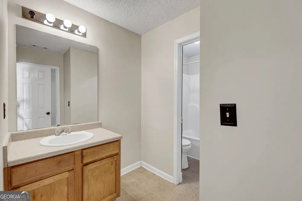 6827 Hill Creek CV Lithonia, GA 30058