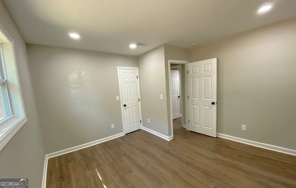 1413 Silver Lake DR Norcross, GA 30093