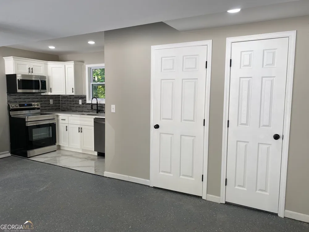 1413 Silver Lake DR Norcross, GA 30093