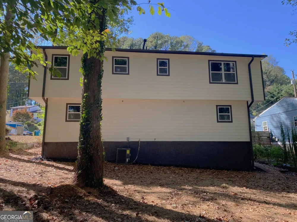 1413 Silver Lake DR Norcross, GA 30093