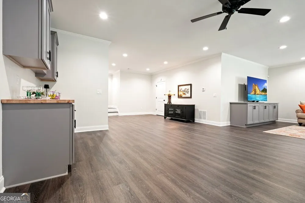 213 Fieldbrook XING Canton, GA 30115