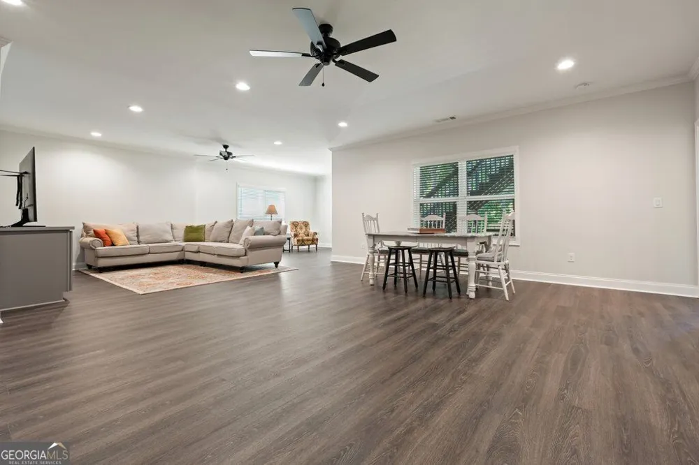 213 Fieldbrook XING Canton, GA 30115