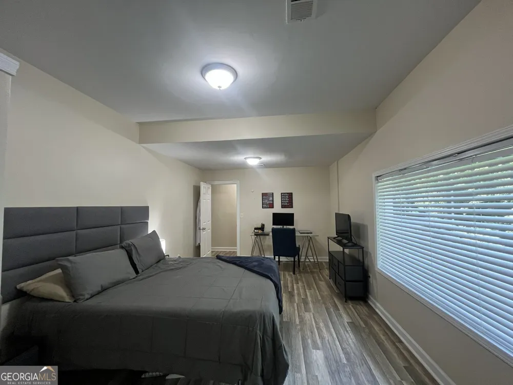 1640 Canberra DR Stone Mountain, GA 30088
