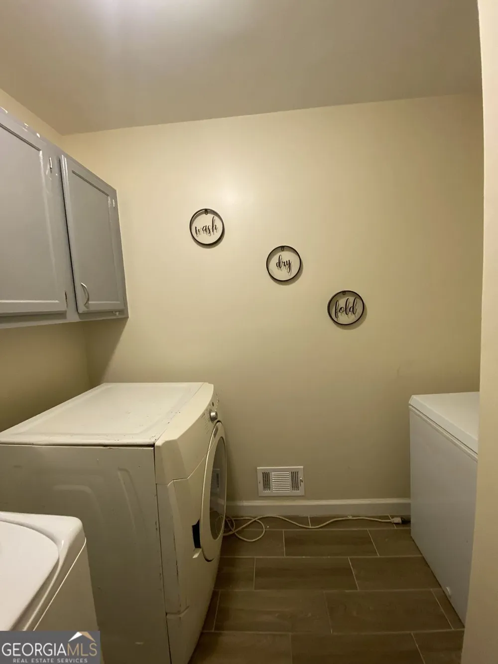 1640 Canberra DR Stone Mountain, GA 30088