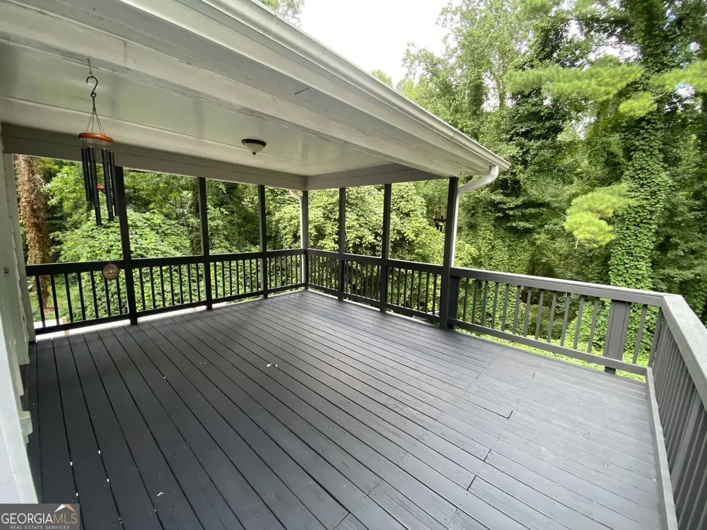 1640 Canberra DR Stone Mountain, GA 30088