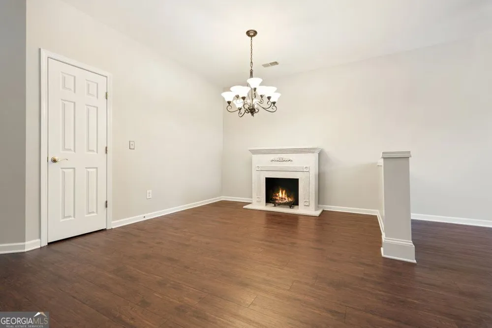 222 Riverstone PL Canton, GA 30114