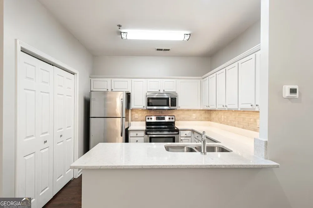 222 Riverstone PL Canton, GA 30114