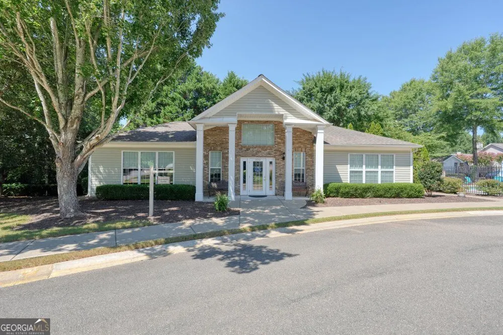 222 Riverstone PL Canton, GA 30114