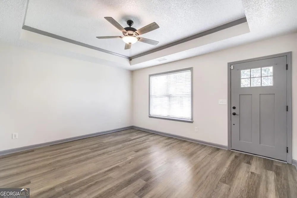 305 Johnson RD Warner Robins, GA 31093