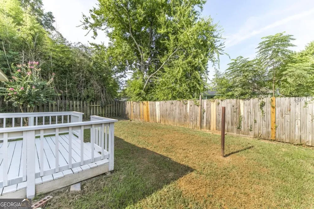305 Johnson RD Warner Robins, GA 31093