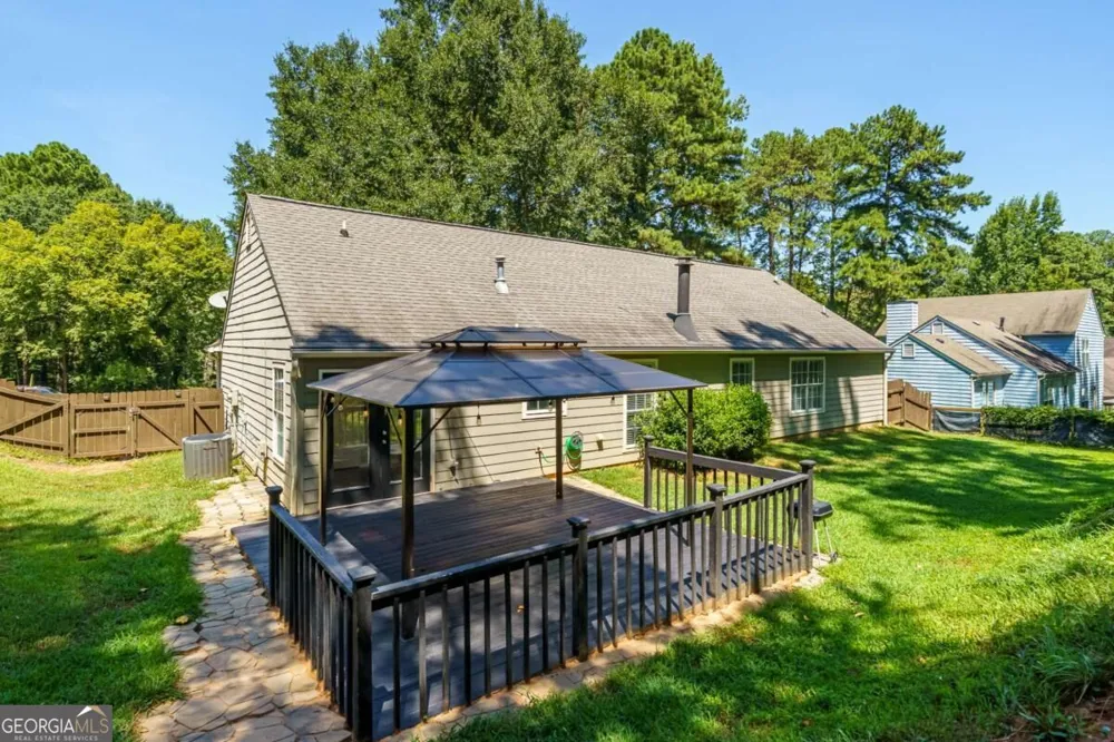 4460 Whitt Station RUN NW Acworth, GA 30101