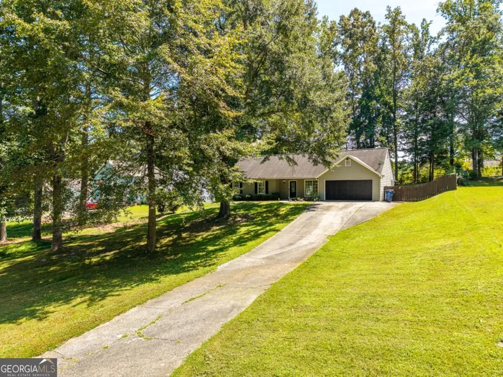 4460 Whitt Station RUN NW Acworth, GA 30101