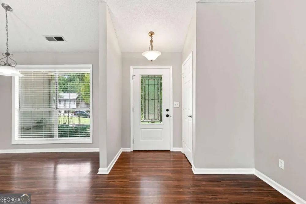4460 Whitt Station RUN NW Acworth, GA 30101