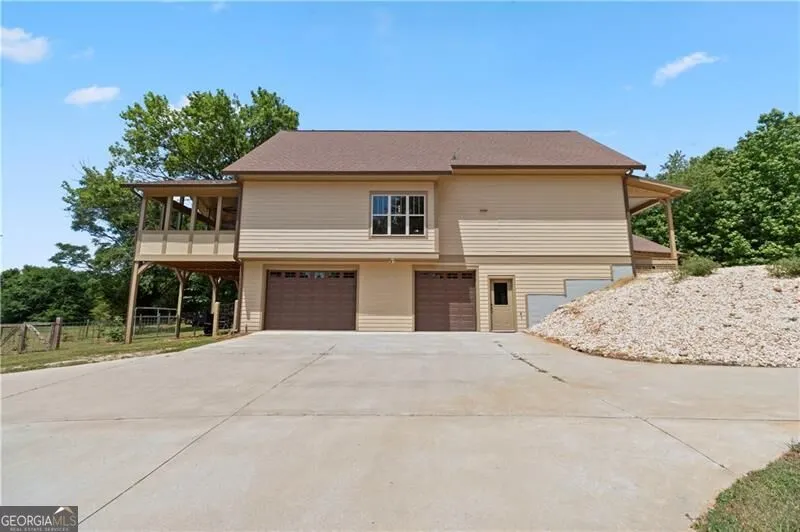 4140 HWY 332 Hoschton, GA 30548