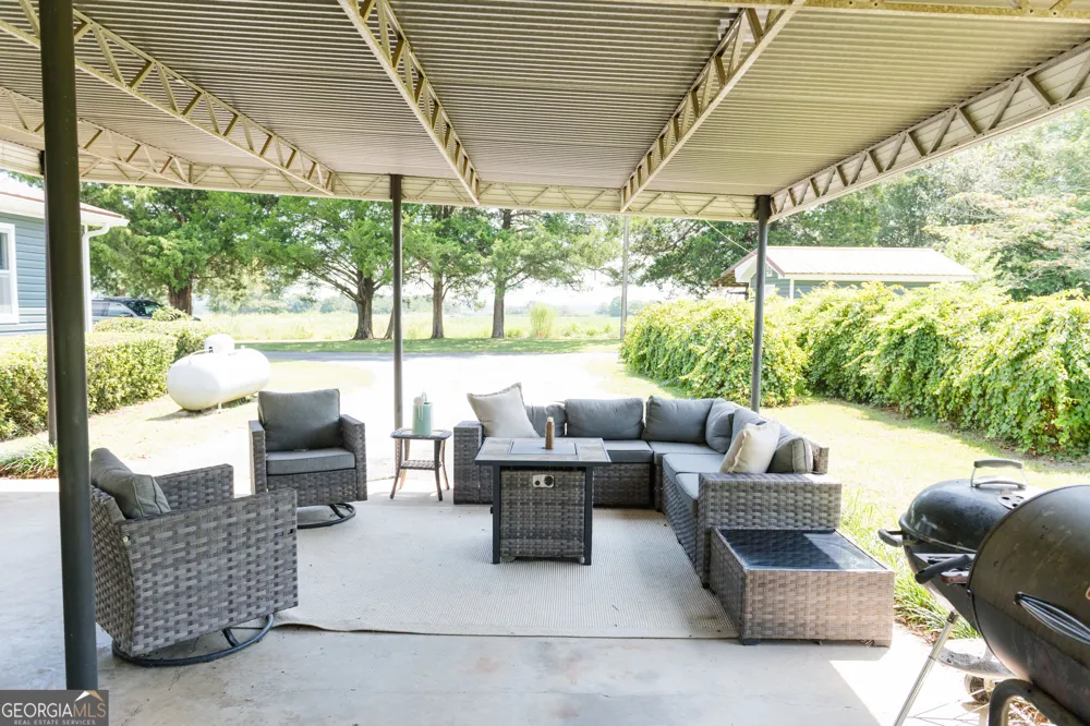 1364 Tommy Purvis Jr RD Reynolds, GA 31076