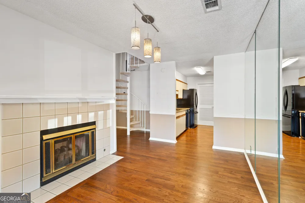 208 Bridge LN SE Smyrna, GA 30082
