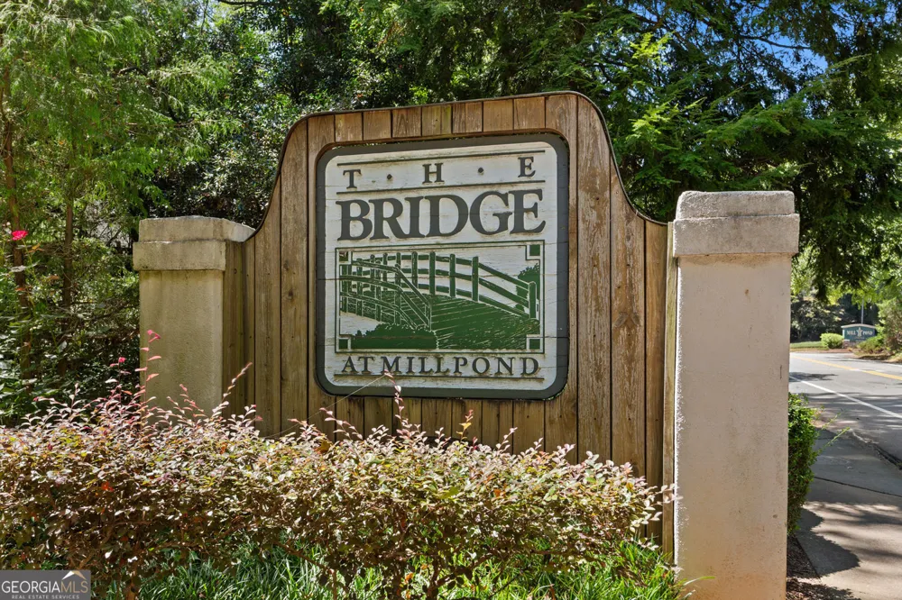 208 Bridge LN SE Smyrna, GA 30082