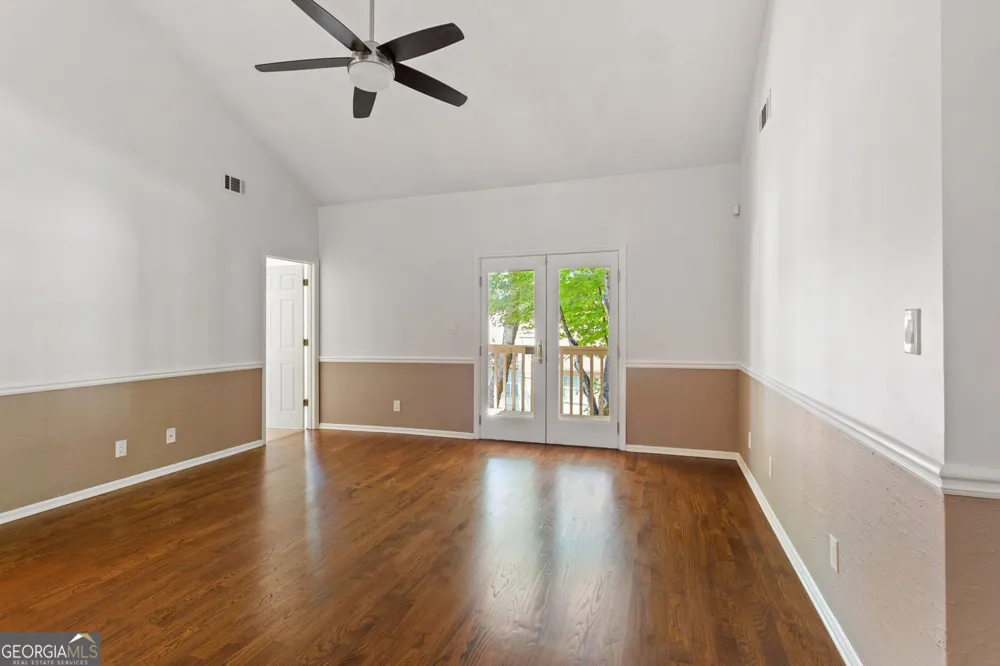 208 Bridge LN SE Smyrna, GA 30082