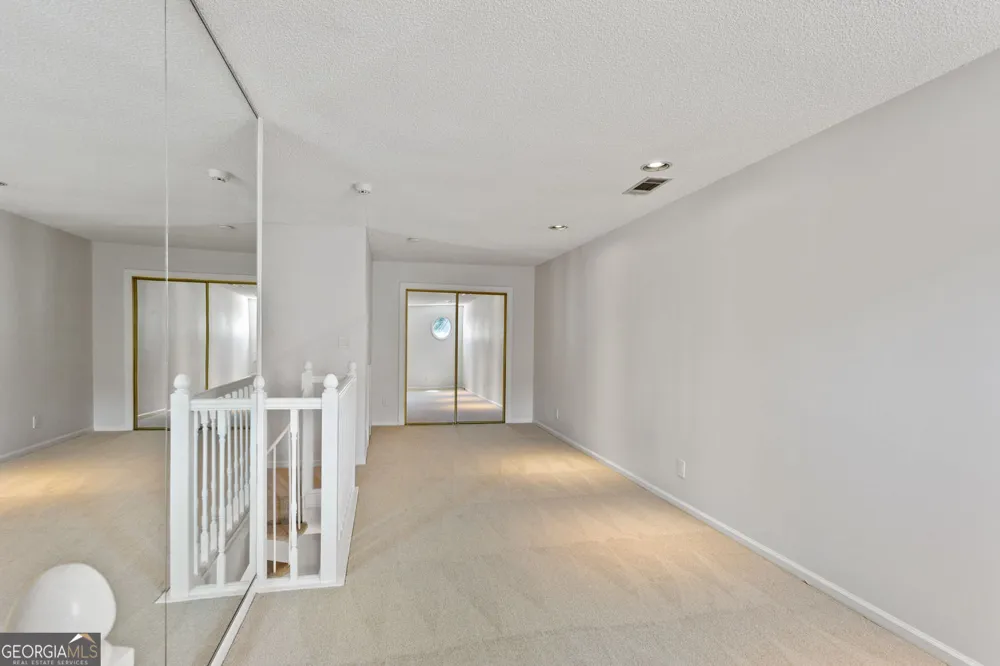 208 Bridge LN SE Smyrna, GA 30082
