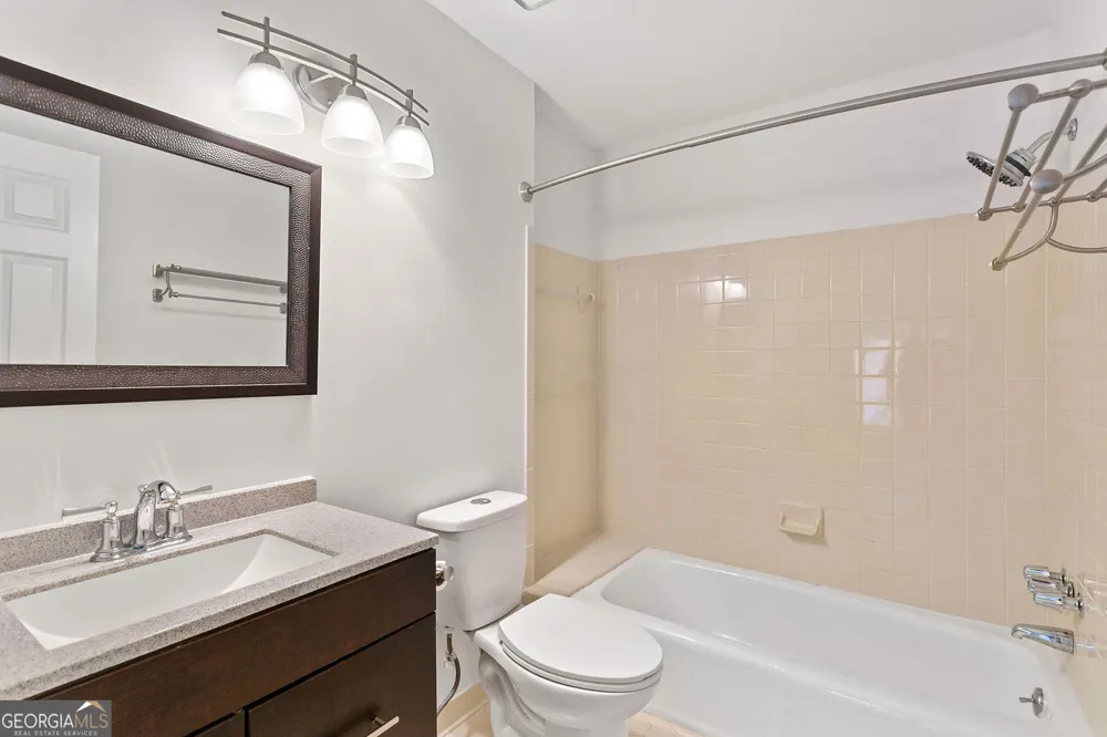 208 Bridge LN SE Smyrna, GA 30082