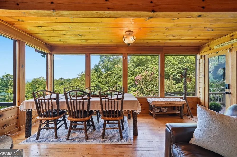 24 Oak Ledge RD Morganton, GA 30560