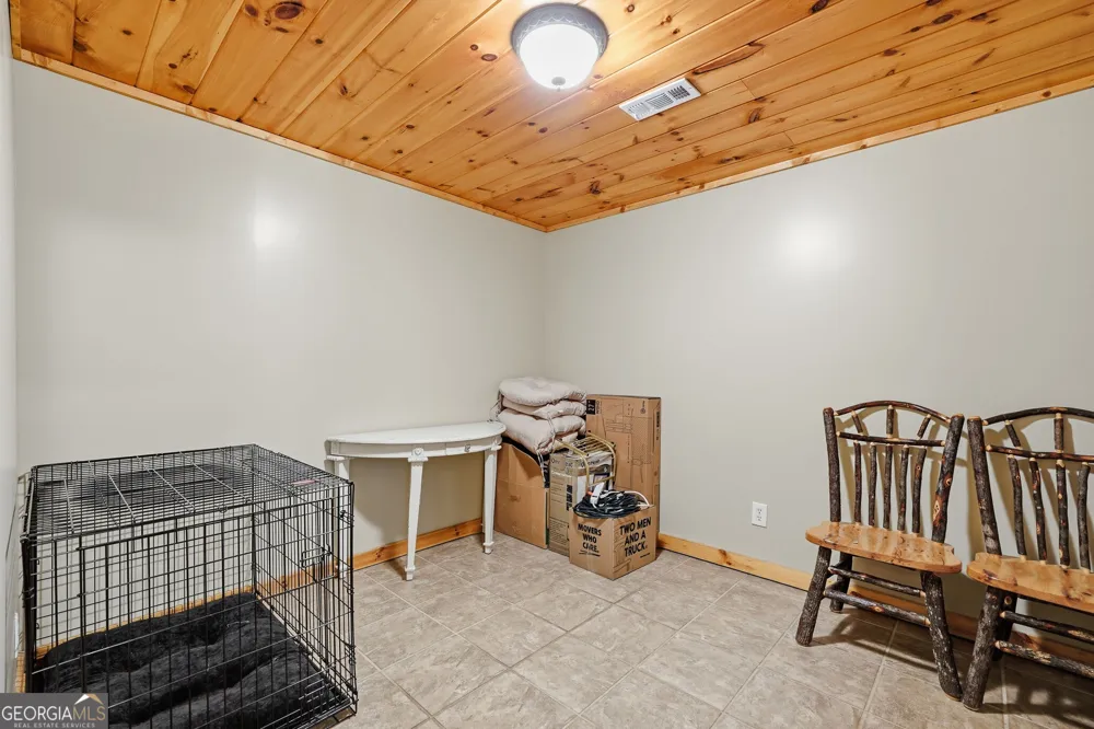 24 Oak Ledge RD Morganton, GA 30560