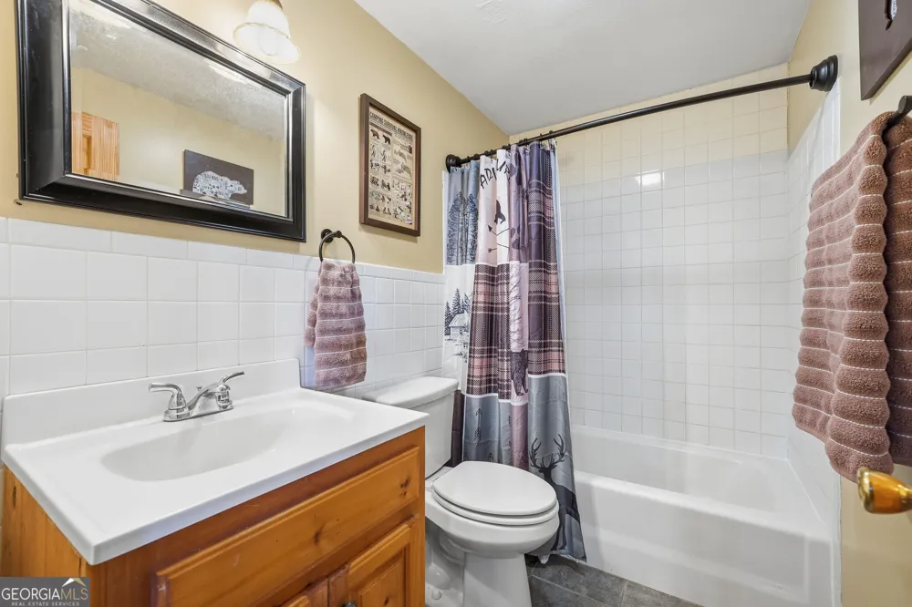 24 Oak Ledge RD Morganton, GA 30560