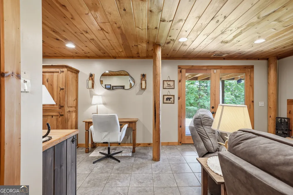 24 Oak Ledge RD Morganton, GA 30560