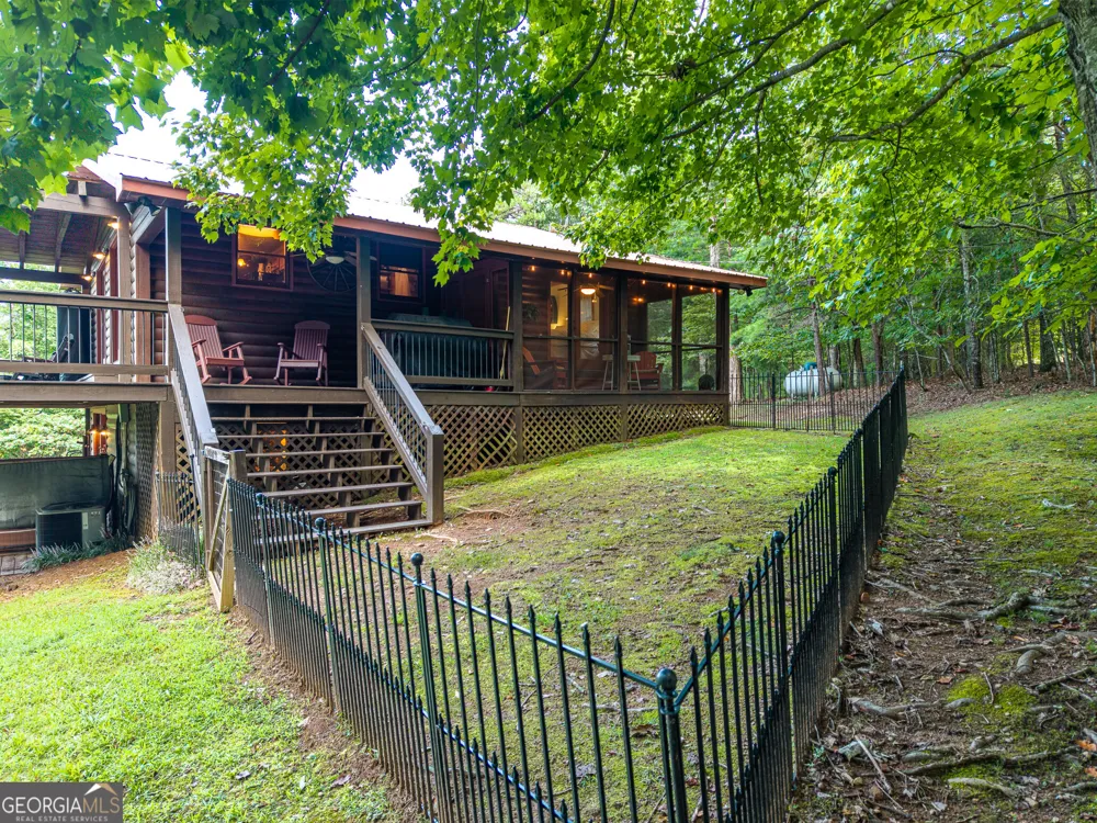 24 Oak Ledge RD Morganton, GA 30560